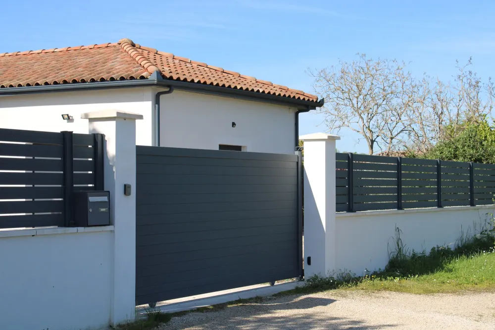 Portail alu à Langon